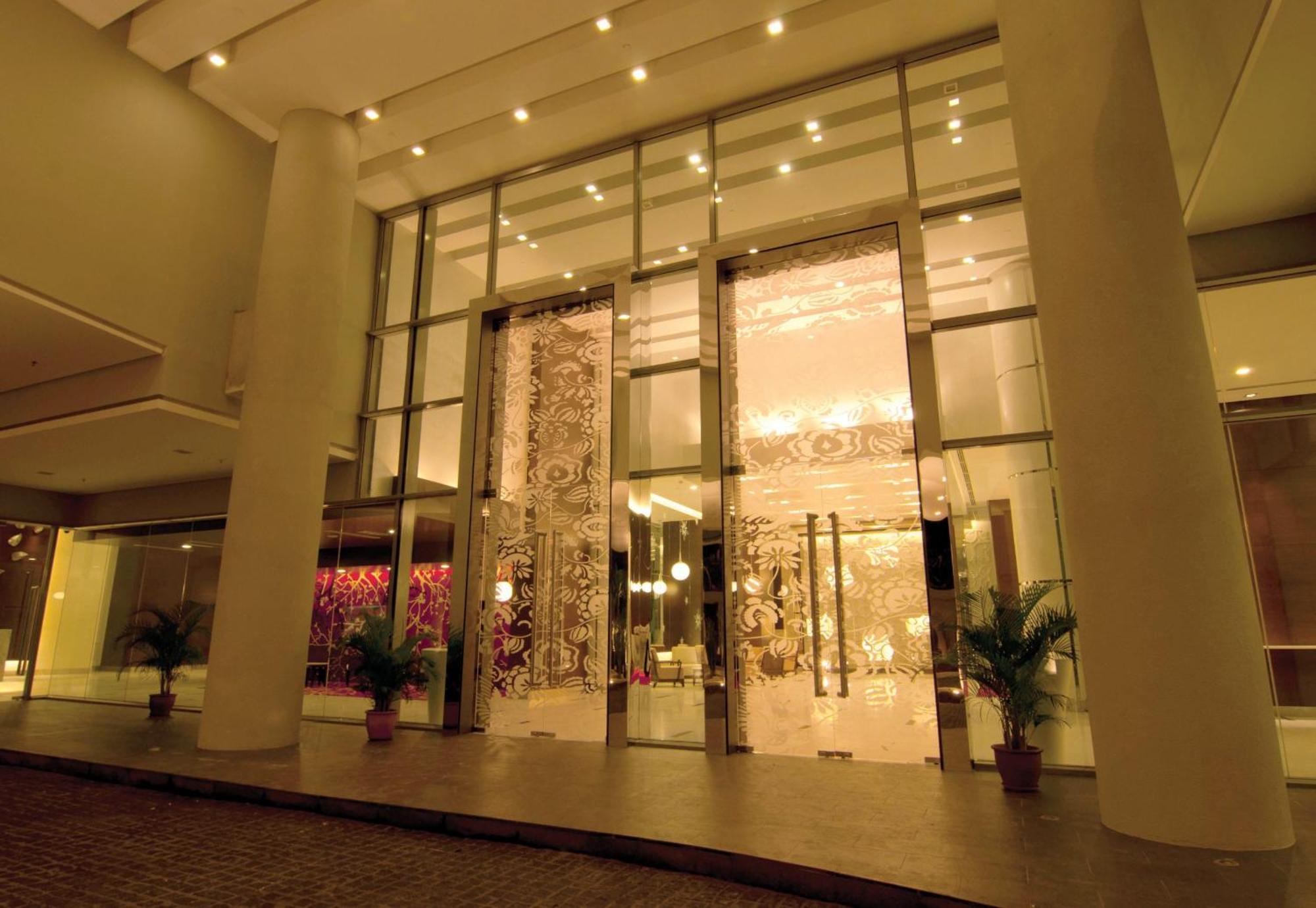 Greystone Swiss Garden Apartemen